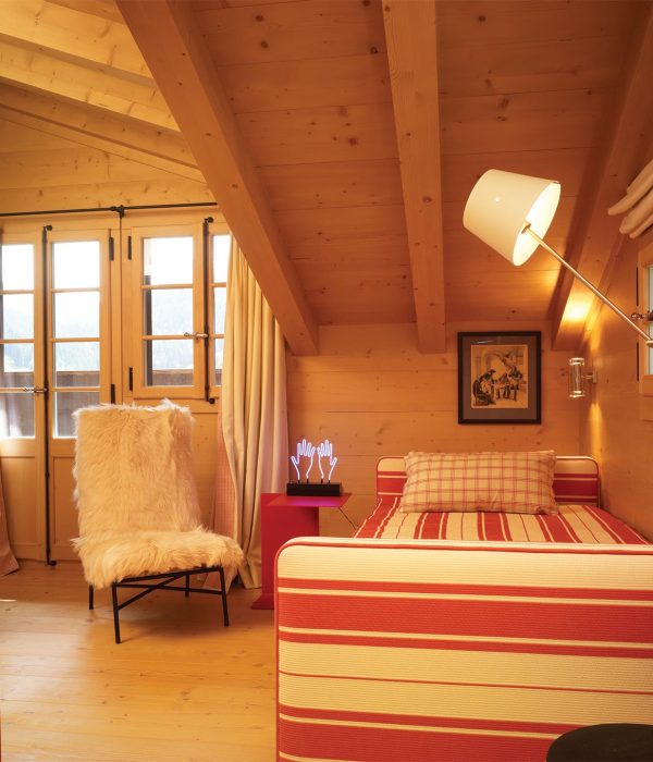 Camu_and_Morison-A_chalet_in_Switzerland (7)